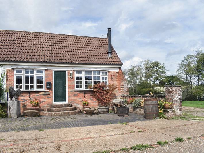 Glamping for 4 people, with pets on the Isle of Wight