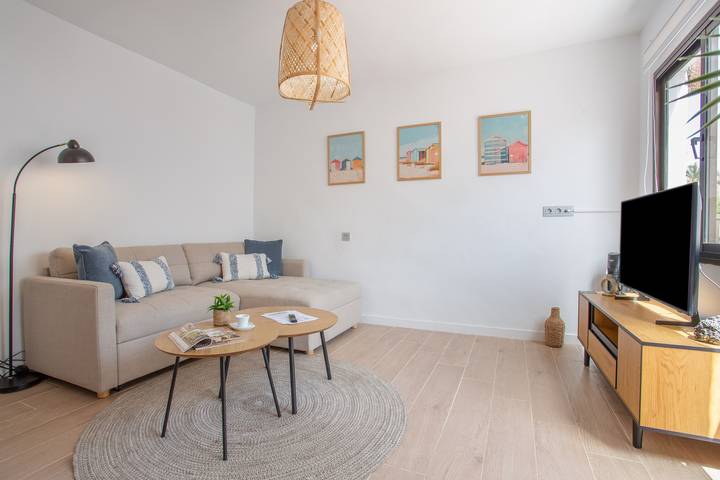 Apartamento inteiro, Apartamento 'Oasis Duna _ Casa Aizea Pool' com Piscina Partilhada, Varanda e Wi-Fi in Corralejo, La Oliva