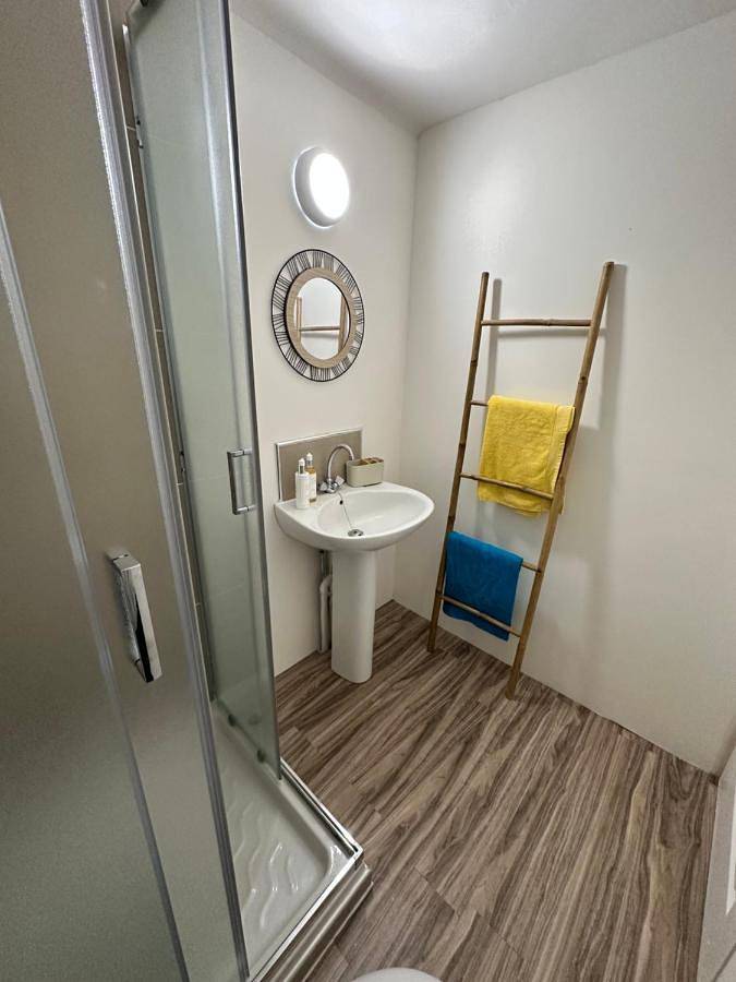 Location de vacances pour 4 personnes, avec piscine ainsi que jardin et jacuzzi à Saint-Amand-Magnazeix - 4