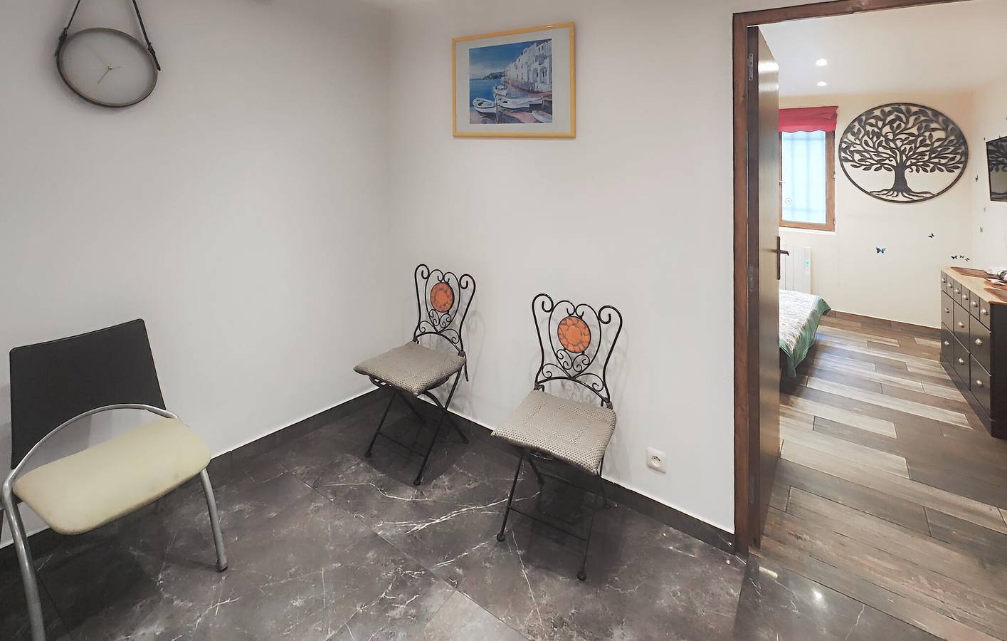 Appartement de vacances entier, Appartement confortable au centre ville avec parking - Servian 200m in Servian, Côte méditerranéenne (France)