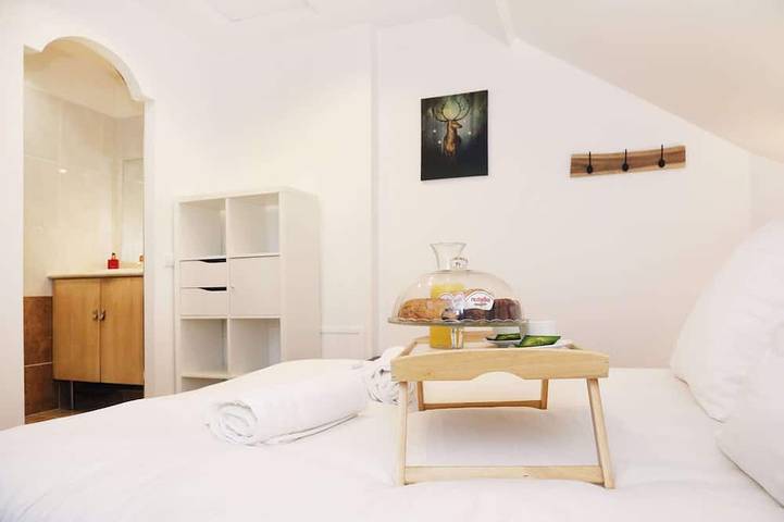 Apartamento entero, Rooftop - Cosy Flat Jacuzzi Privatif Centre Senlis in Senlis, Río Oise