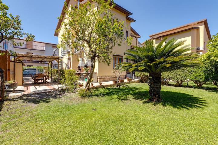 Location de vacances pour 6 personnes, avec jardin à Bosa Marina - 3