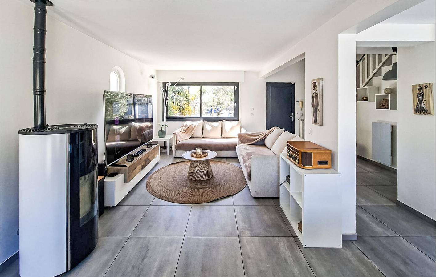 Charmante 2-Zimmer-Wohnung mit Pool und Garten in der Nähe des Stadtzentrums von Villecresnes in Yerres, Essonne