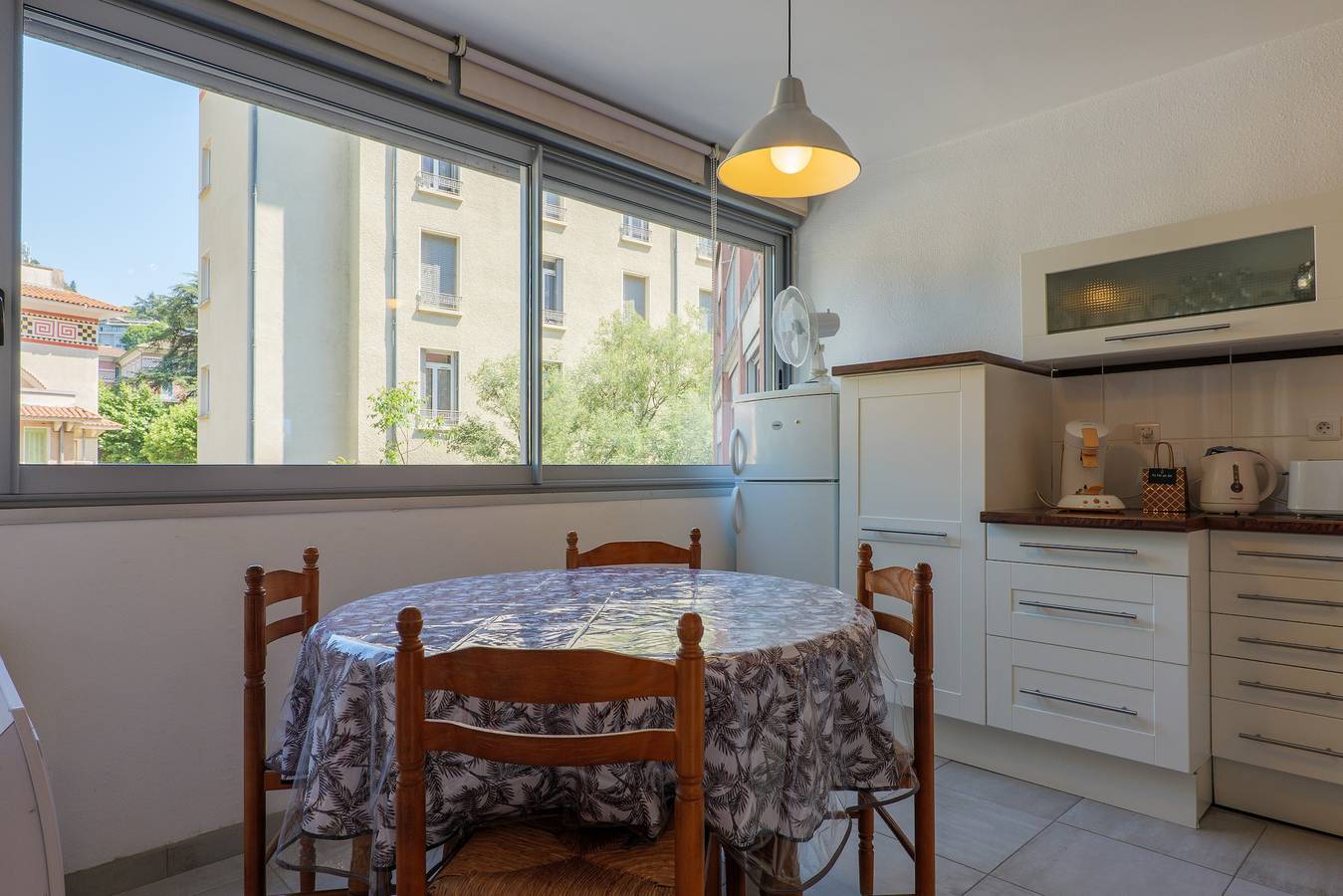 Appartement entier, Cocon « Escale Cosy près des Thermes » avec climatisation in Vals-les-Bains, Parc naturel régional des Monts d'Ardèche