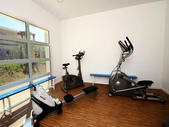 Gîte pour 4 personnes, avec terrasse et sauna, animaux acceptés à Paradou - 3