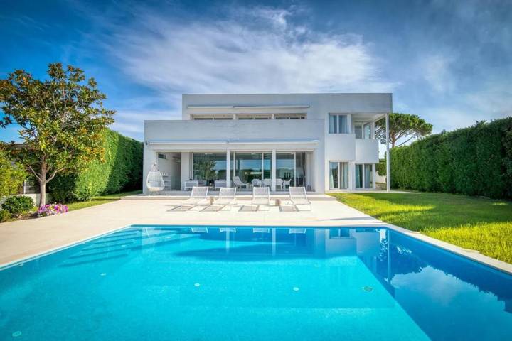 Casa rural para 9 personas, con Terraza además de Piscina y Vistas en Platja d'Aro