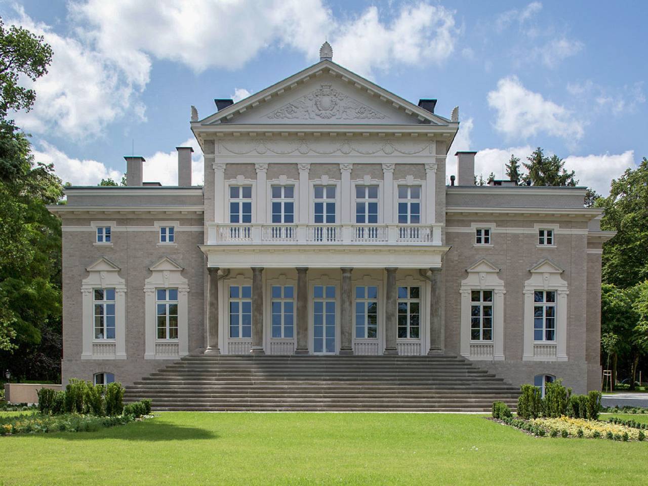 Manowce Palace in Nowe Warpno, Stettiner Haff