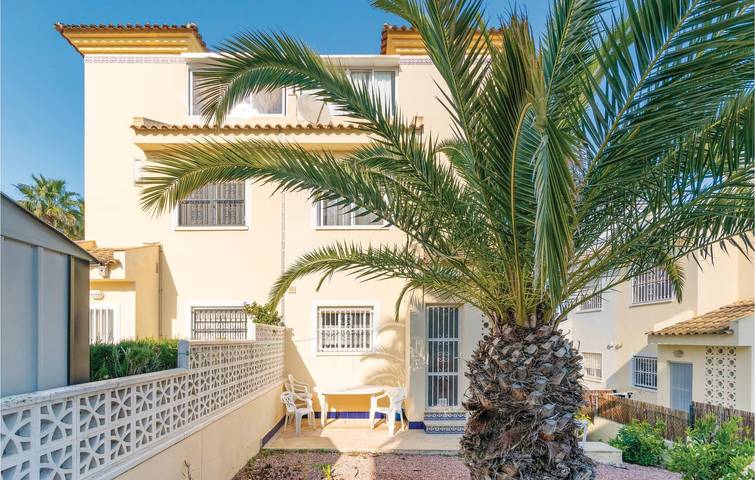 Holiday rental for 4 people, with Terrace and Garden in El Chaparral
