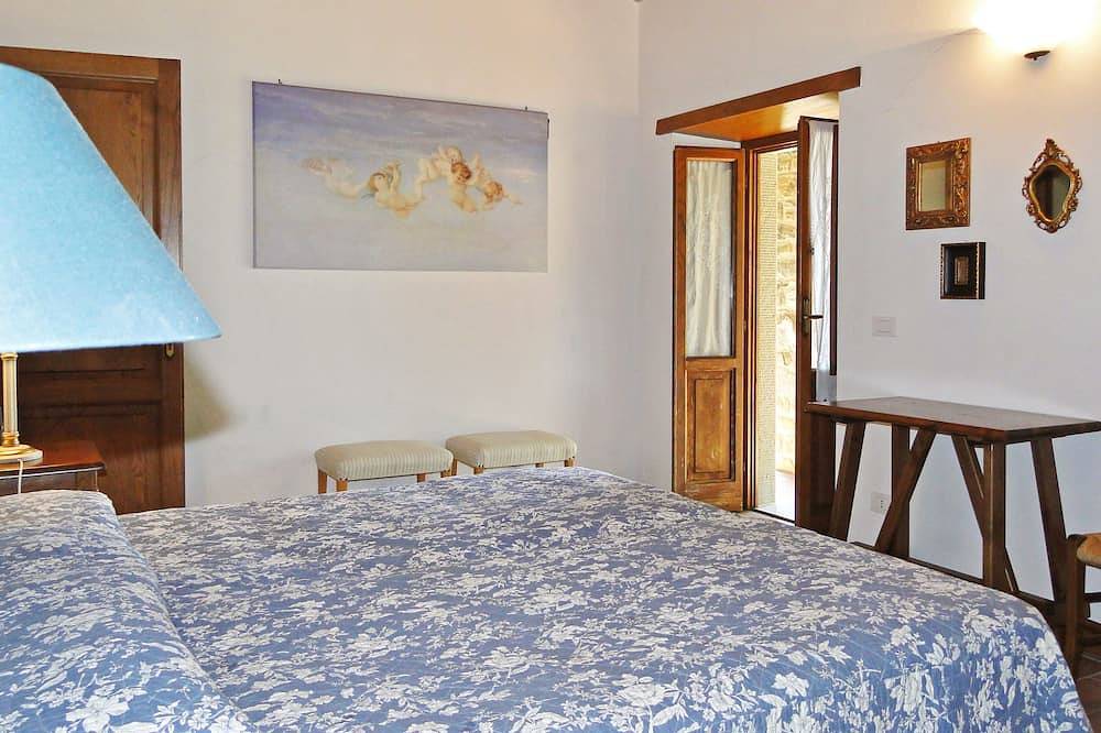 Rustikales Bauernhaus, privater Pool 5 Schlafzimmer, zu Fuß zum Restaurant, Blick auf die Berge! in Castelnuovo di Garfagnana, Garfagnana