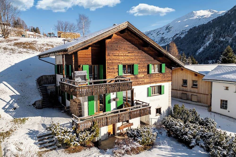 A&Y Luxus-Chalet mit Sauna & Whirlpool, ideal für Familien & Naturfans in Davos in Flüelapass, Davos