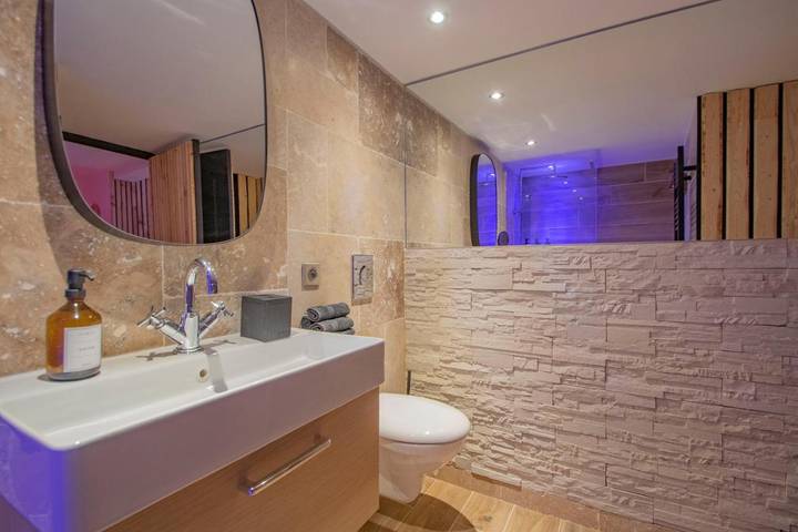 Hôtel pour 2 personnes, avec Jacuzzi et Sauna à Cuers - 2