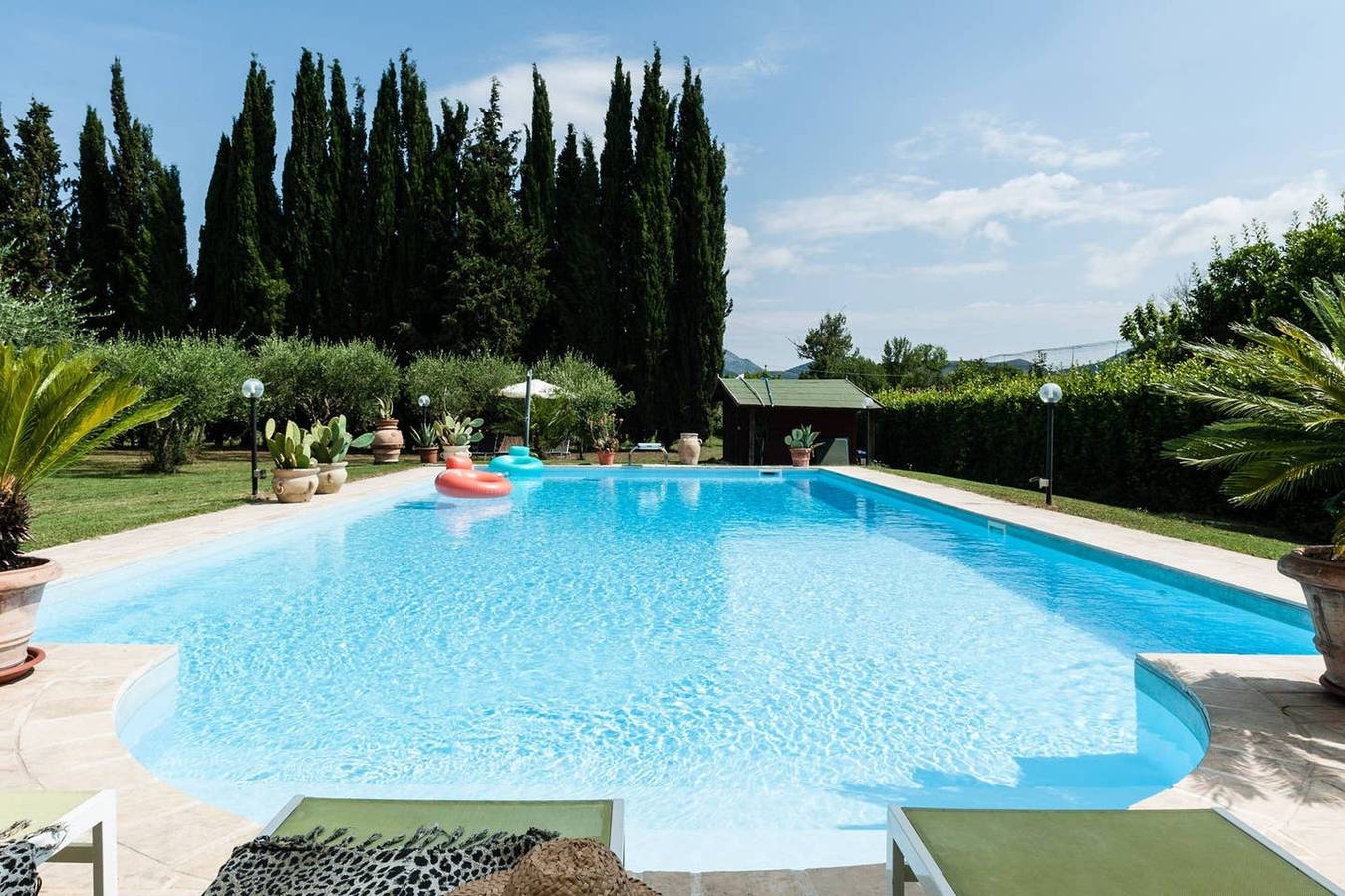 Affascinante Villa a Pisa con terrazza e piscina condivisa. in Pisa, Riviera Toscana