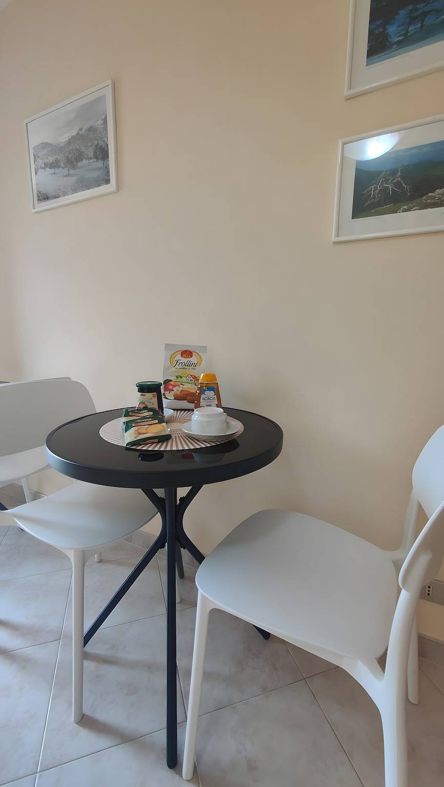 Villa 'Camera Iris' com Vista Montanha, Piscina e Jardim Partilhados in Morano Calabro, Cosenza (província)