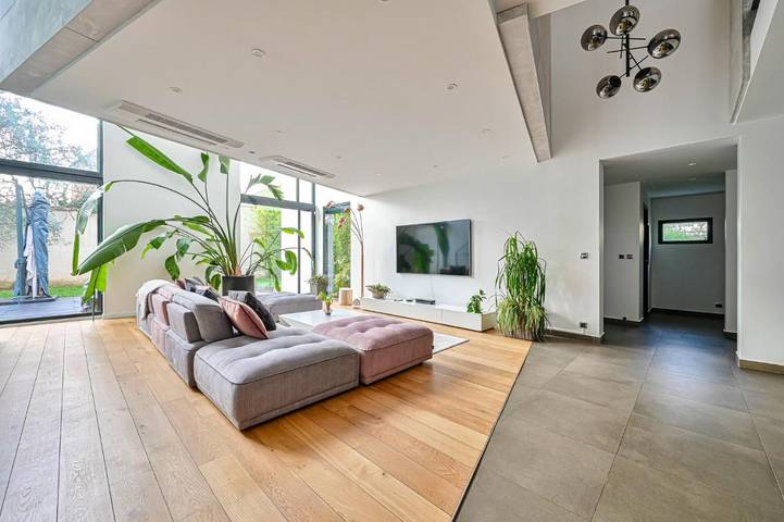 Location de vacances pour 12 personnes, avec terrasse à Le Perreux-sur-Marne - 4