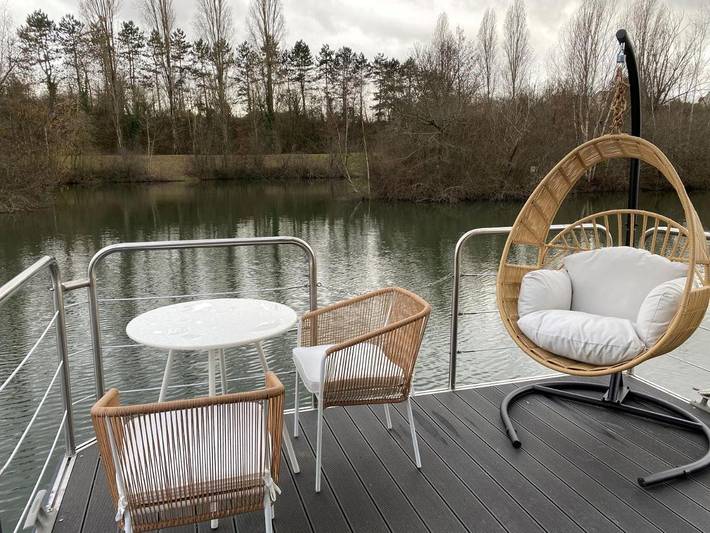 Bateau pour 2 personnes, avec jacuzzi et terrasse à Boissise-le-Roi - 2