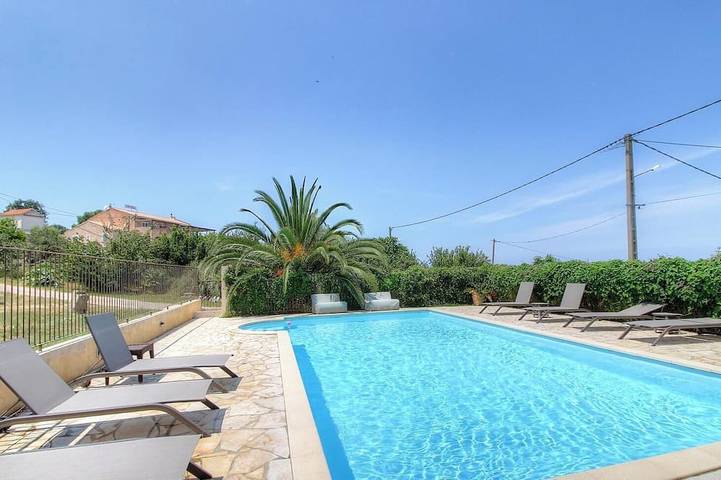 Ferienhaus für 4 Personen, mit Garten und Pool, mit Haustier - 1