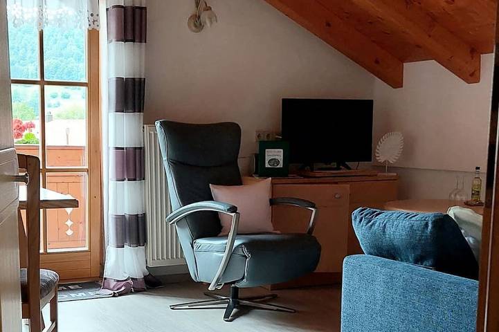 Ferienwohnung für 3 Personen, mit Balkon und Garten in Oberwössen