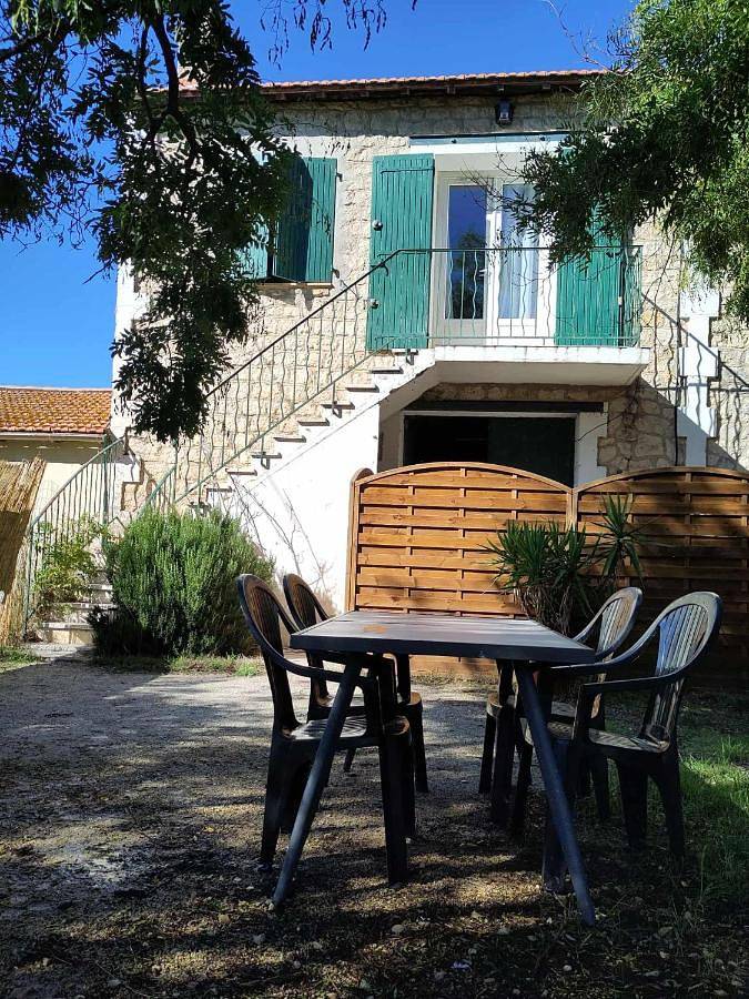 One-Bedroom House in Arles, Côte méditerranéenne (France)