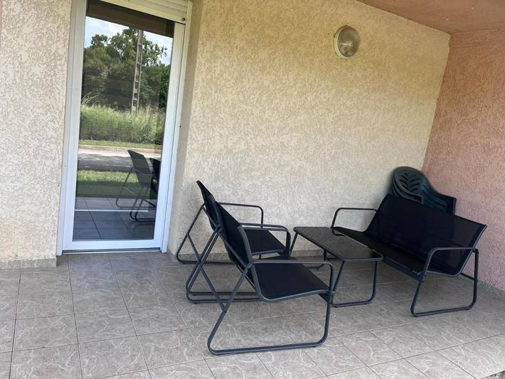 Gîte pour 2 personnes, avec bassin pour enfant ainsi que piscine et jardin dans Plage Venga Di L Oru Santa Maria Poggio - 2