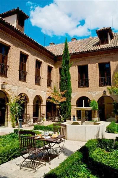 Hotel para 10 personas, con jardín - 1