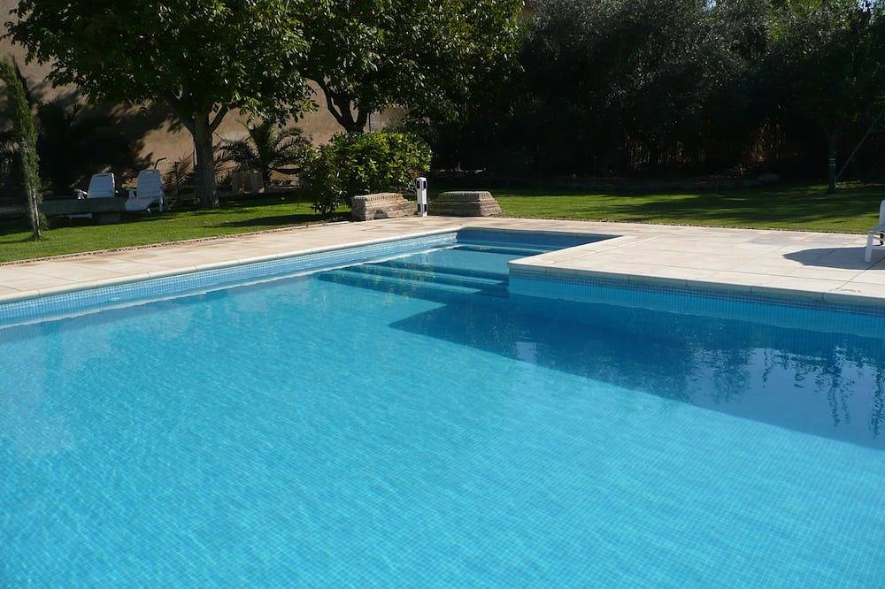 Gran casa modernizada con buen gusto en dos acres, con excelentes vistas in Capestang, Canal del Mediodía
