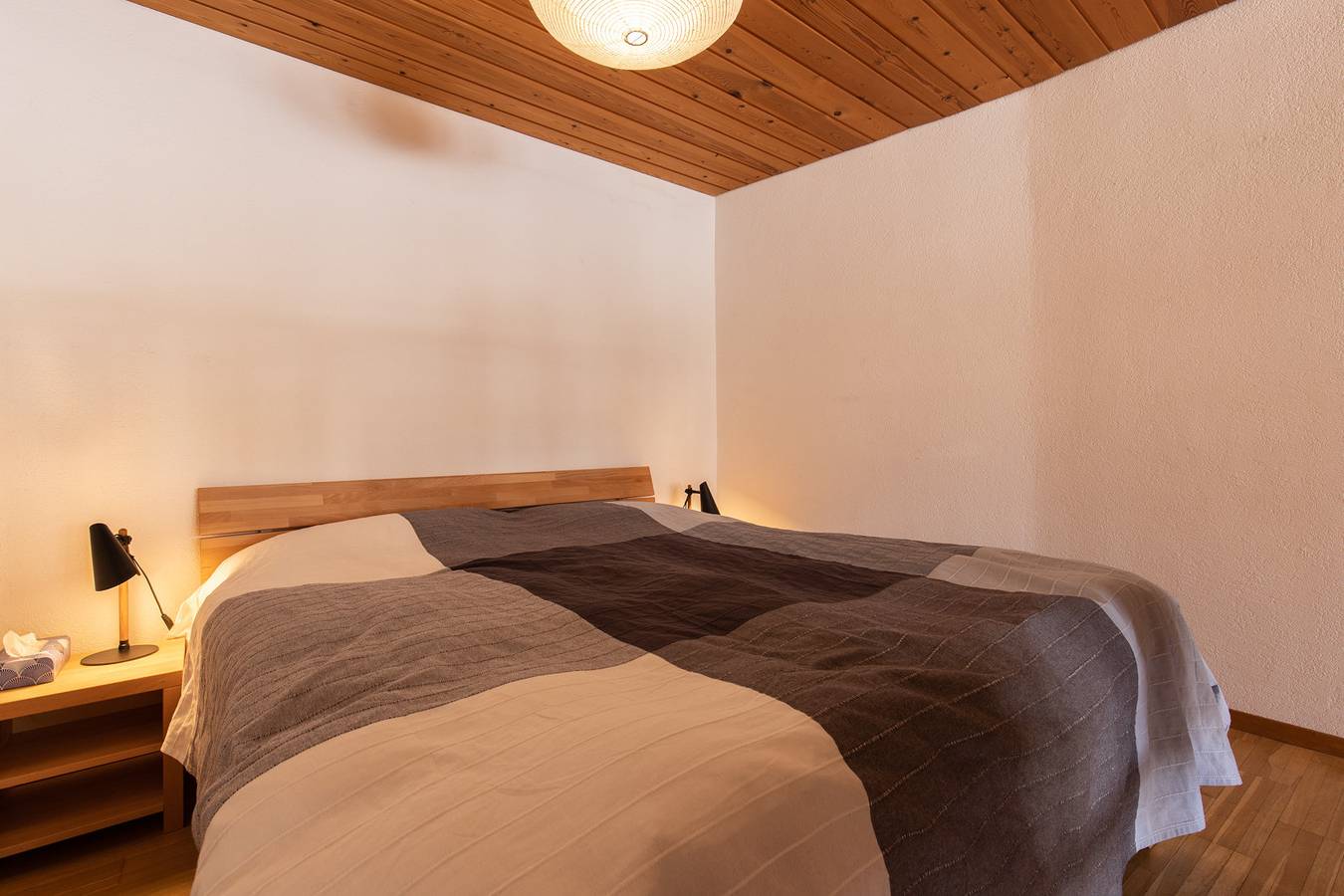 Entire studio, Chasa Curasch: Cosy, Modern Furnished, 1.5-Room Holiday Flat in Scuol, Lower Engadine
