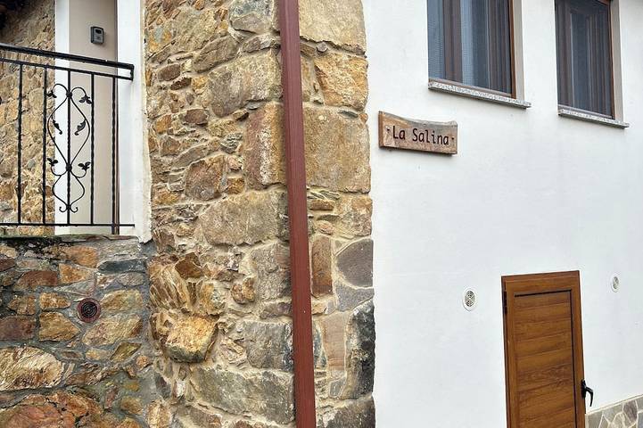 Casa rural para 2 personas, Se admiten mascotas en Valdés 