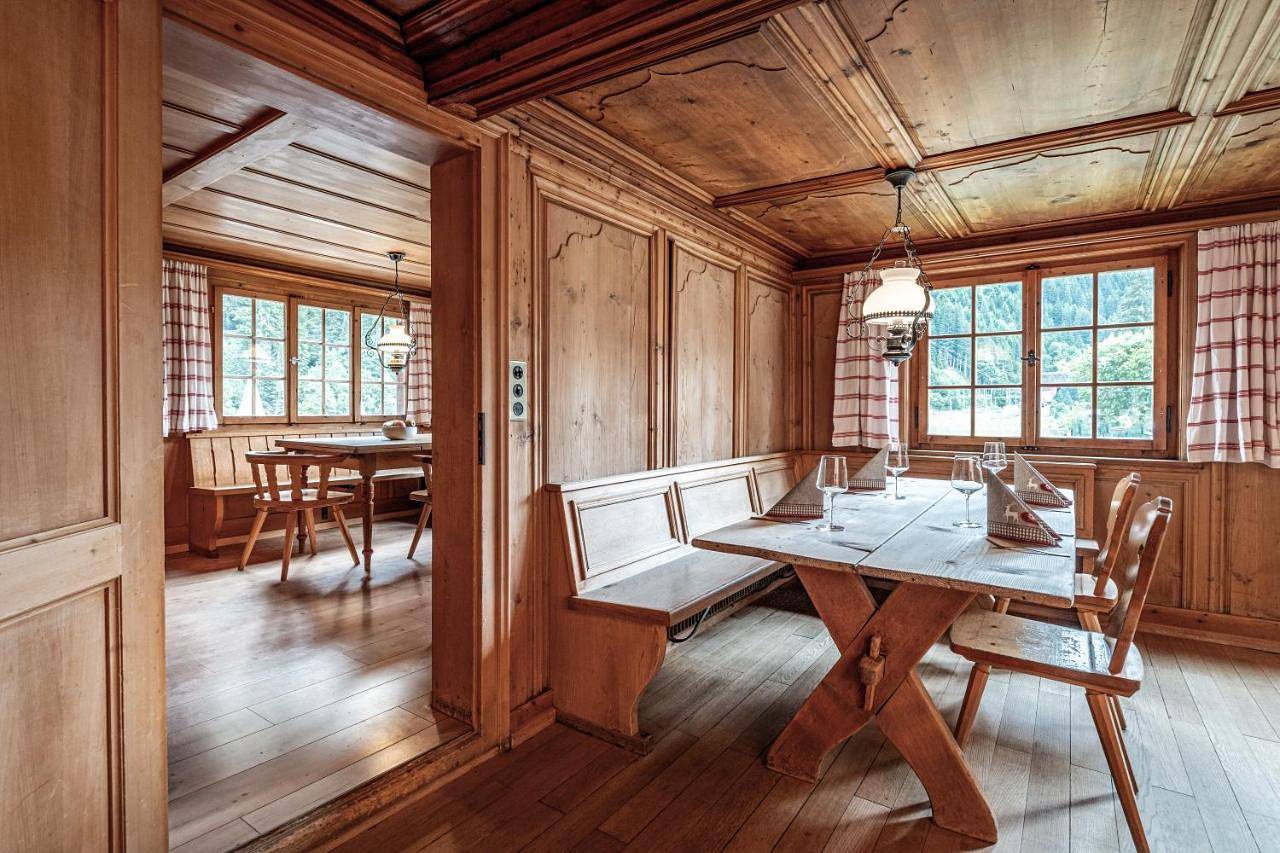 Twin Room in Safiental, Lepontinische Alpen
