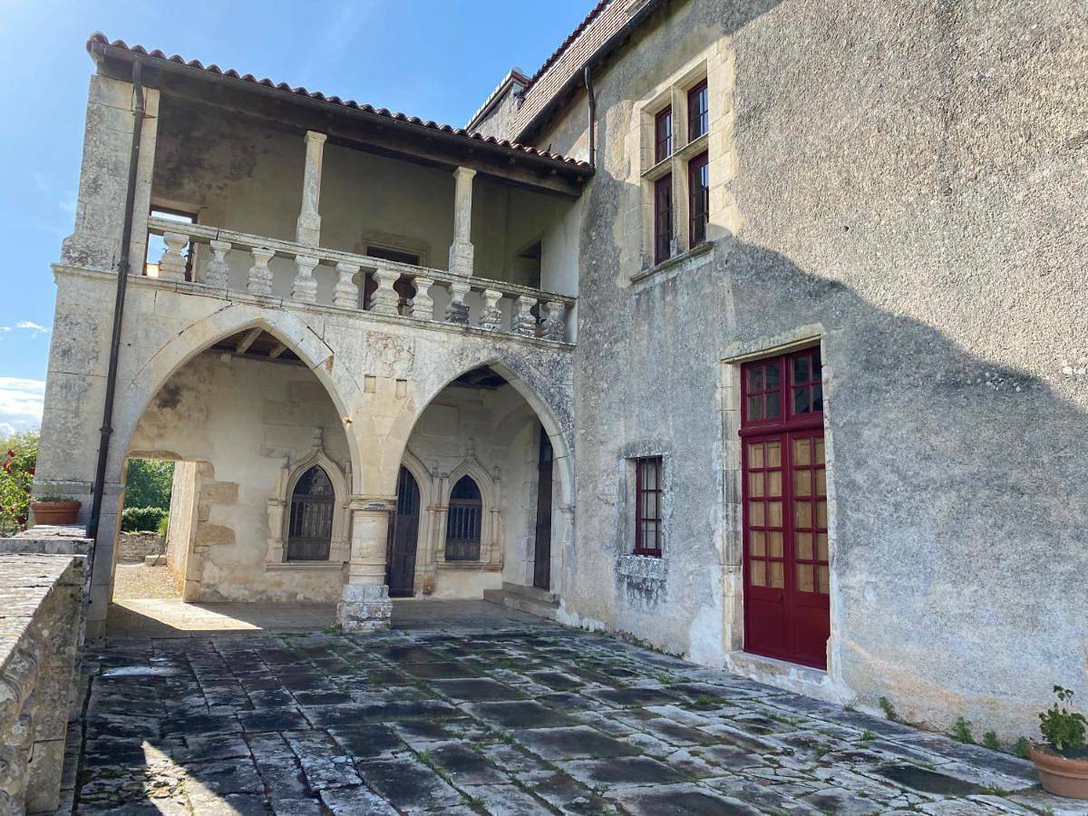 Suite de charme au château de Cibioux in Surin (Thaïlande), Vienne (France)