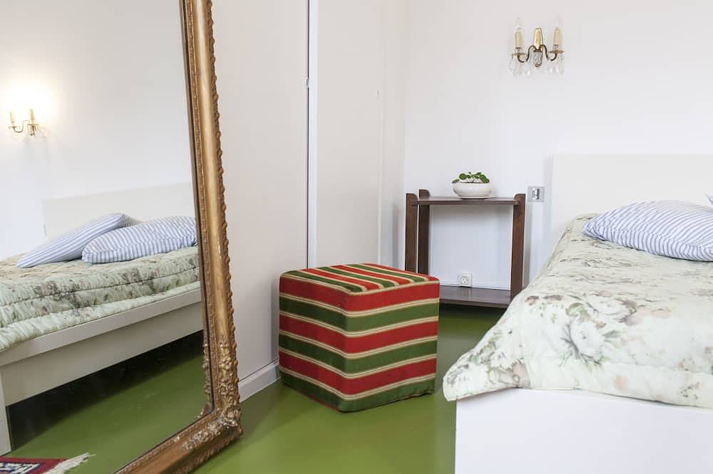 46Fm :: Montauban Guesthouse :: in Montauban, Tarn-et-Garonne