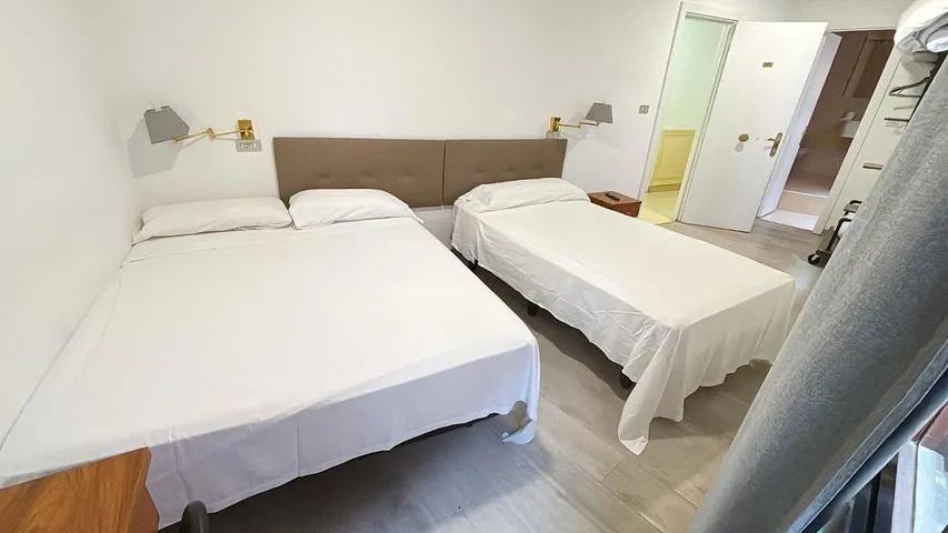 Hotel für 3 Personen - 1