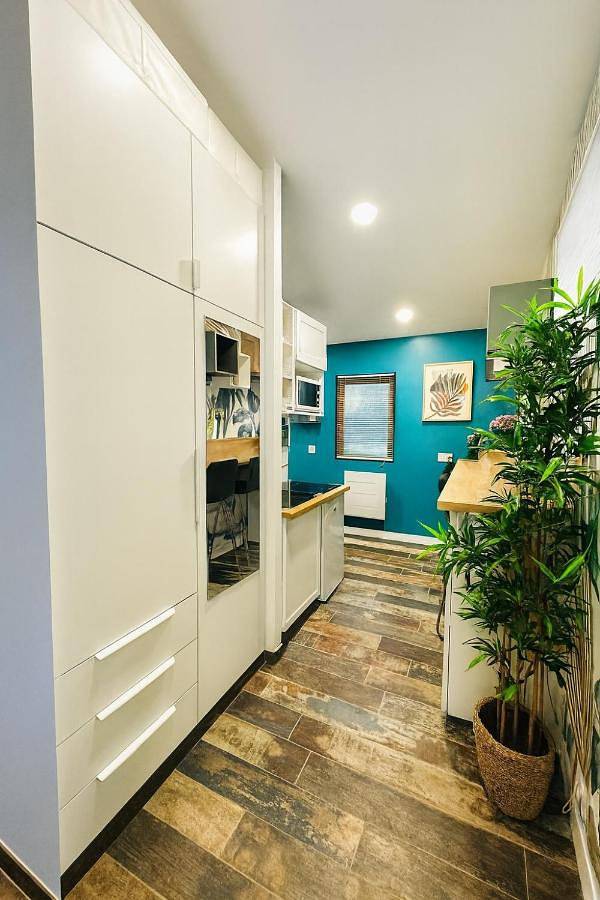 Gîte pour 2 personnes, avec jardin et jacuzzi ainsi que terrasse et piscine à Grand-Champ - 2