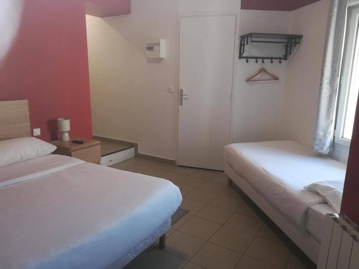 Hôtel Vauban in Les Pavillons-sous-Bois, Seine-Saint-Denis