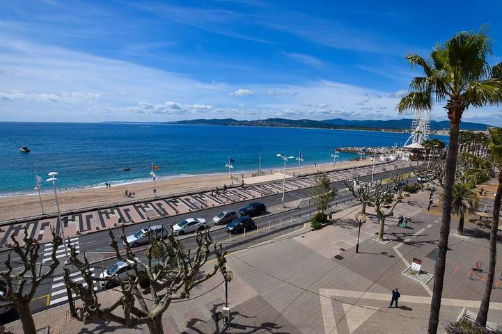 Gîte pour 4 personnes, avec balcon dans Casino De Saint Raphael