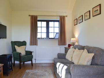 Log Cabin for 2 People in Brandesburton, East Riding of Yorkshire, Photo 4
