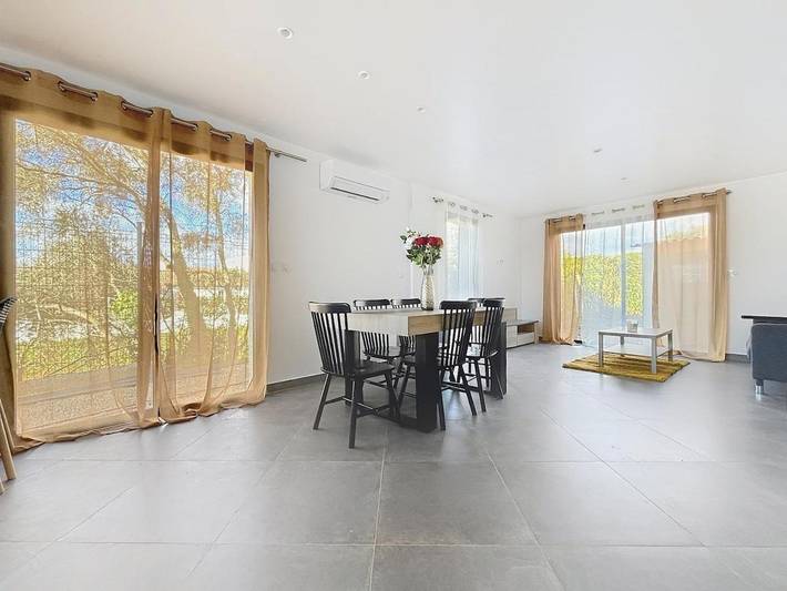 Gîte pour 6 personnes, avec terrasse et jardin à Mudaison - 3