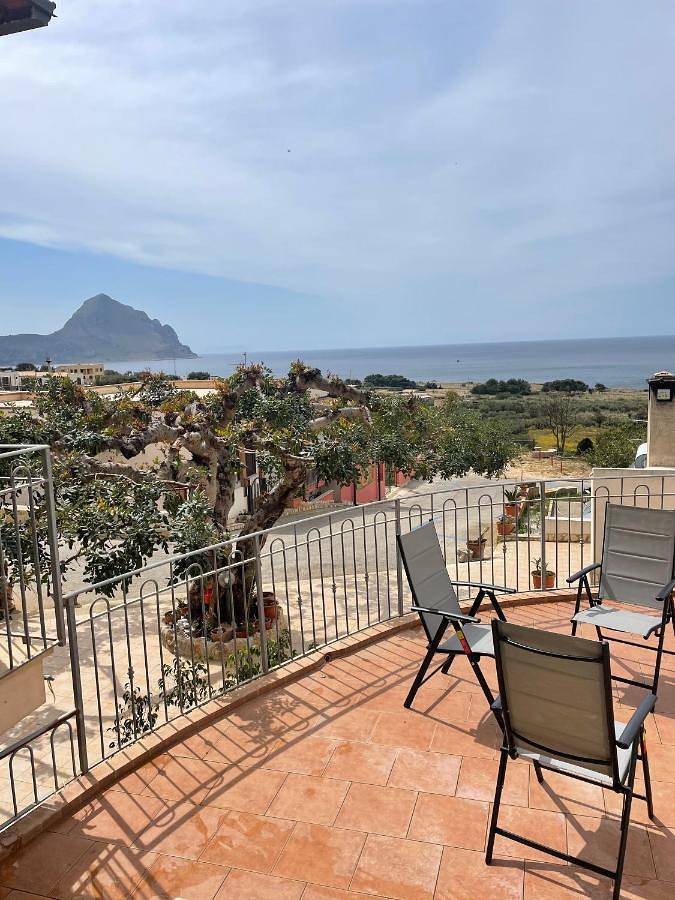 Casa vacanza per 5 persone, con panorama e giardino - 1