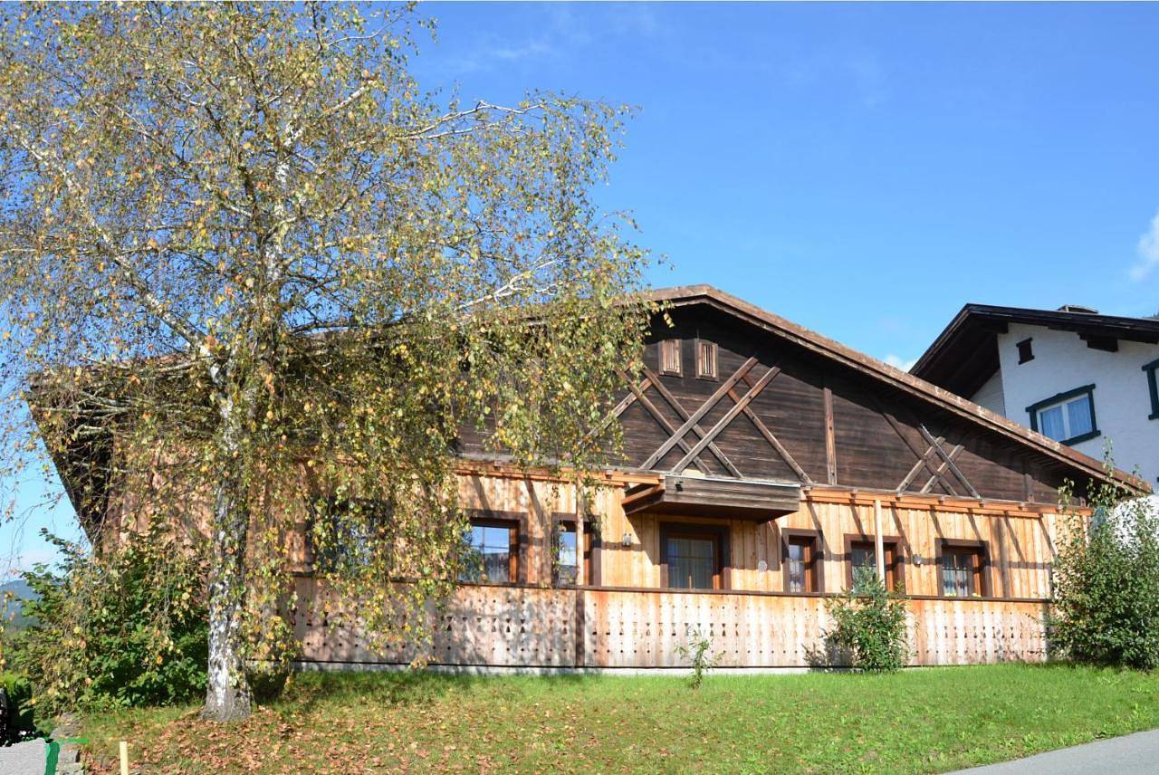 Pension zum Schreiner -Valora- in Hermagor, Hermagor-Pressegger See