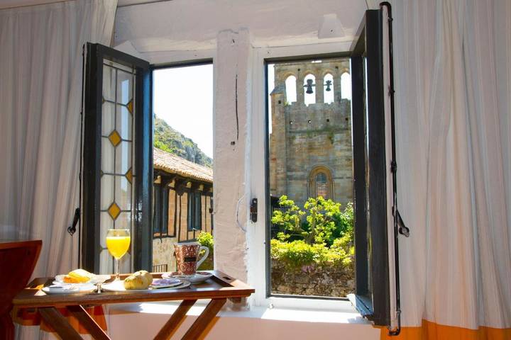Hôtel pour 2 personnes, avec Terrasse et Jardin à Aguilar de Campoo