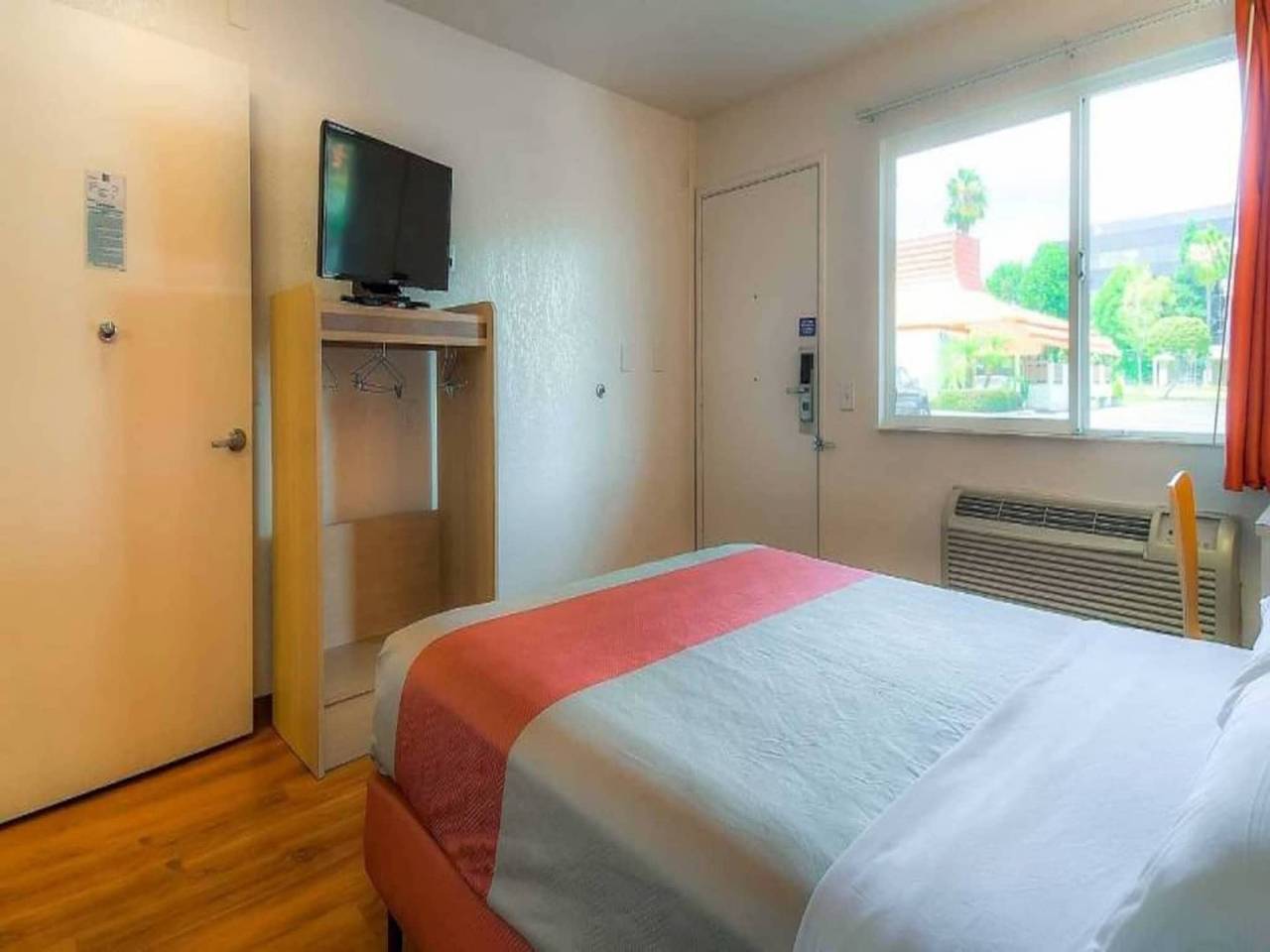 Apartamento entero, 1 cama Queen Nsmk | Westminster in Westminster, Condado de Orange