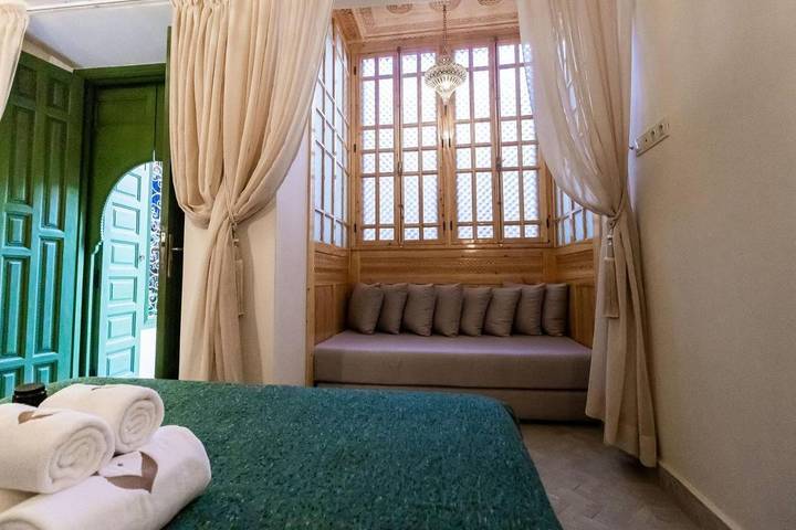 Maison d’hôte pour 17 personnes, avec piscine et jacuzzi ainsi que terrasse et sauna à Marrakech - 4