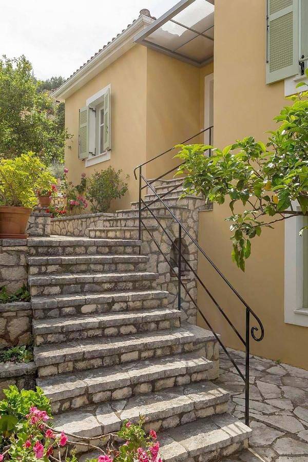 Villa pour 6 personnes, avec vue ainsi que piscine et jardin à Ithaque - 2