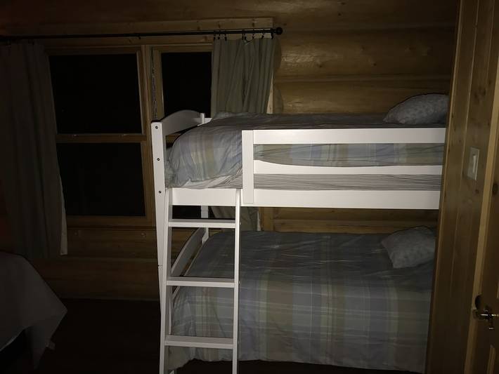 Vacation rental for 16 people, with garden and sauna as well as hot tub in Quebec
