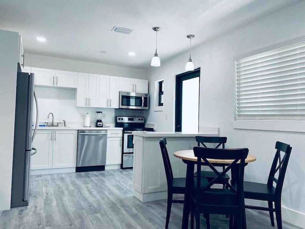 Ganze Wohnung, West Brickell - #3 - Renovated 2/1  & Parking in Little Havana, Miami