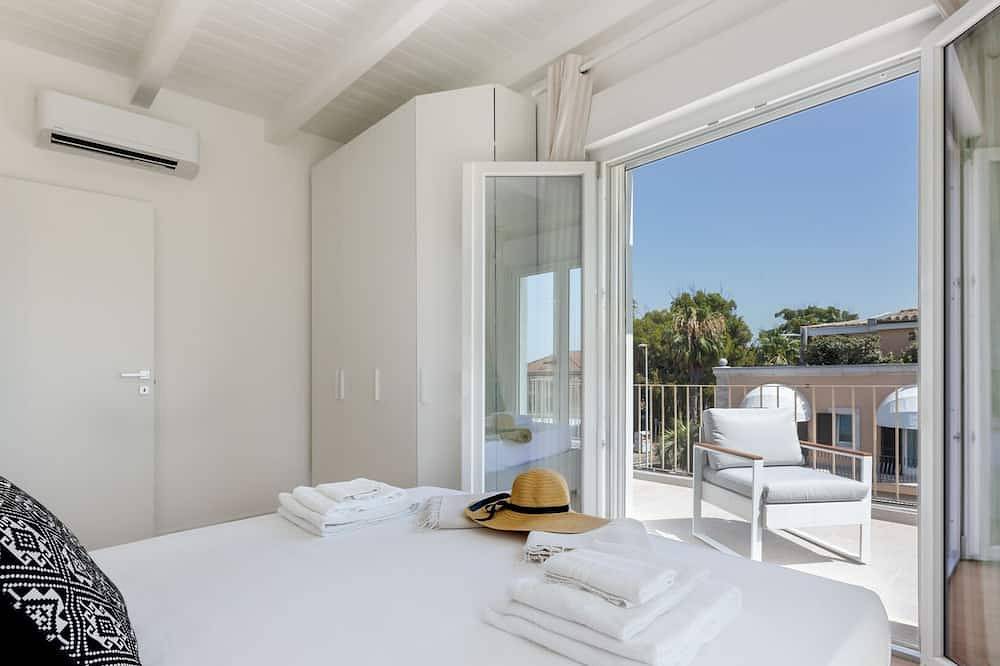 Ganze Wohnung, Villa Dubois - Zwei Schlafzimmer Wohnung, Schläft 4 in Strand von Poetto, Poetto