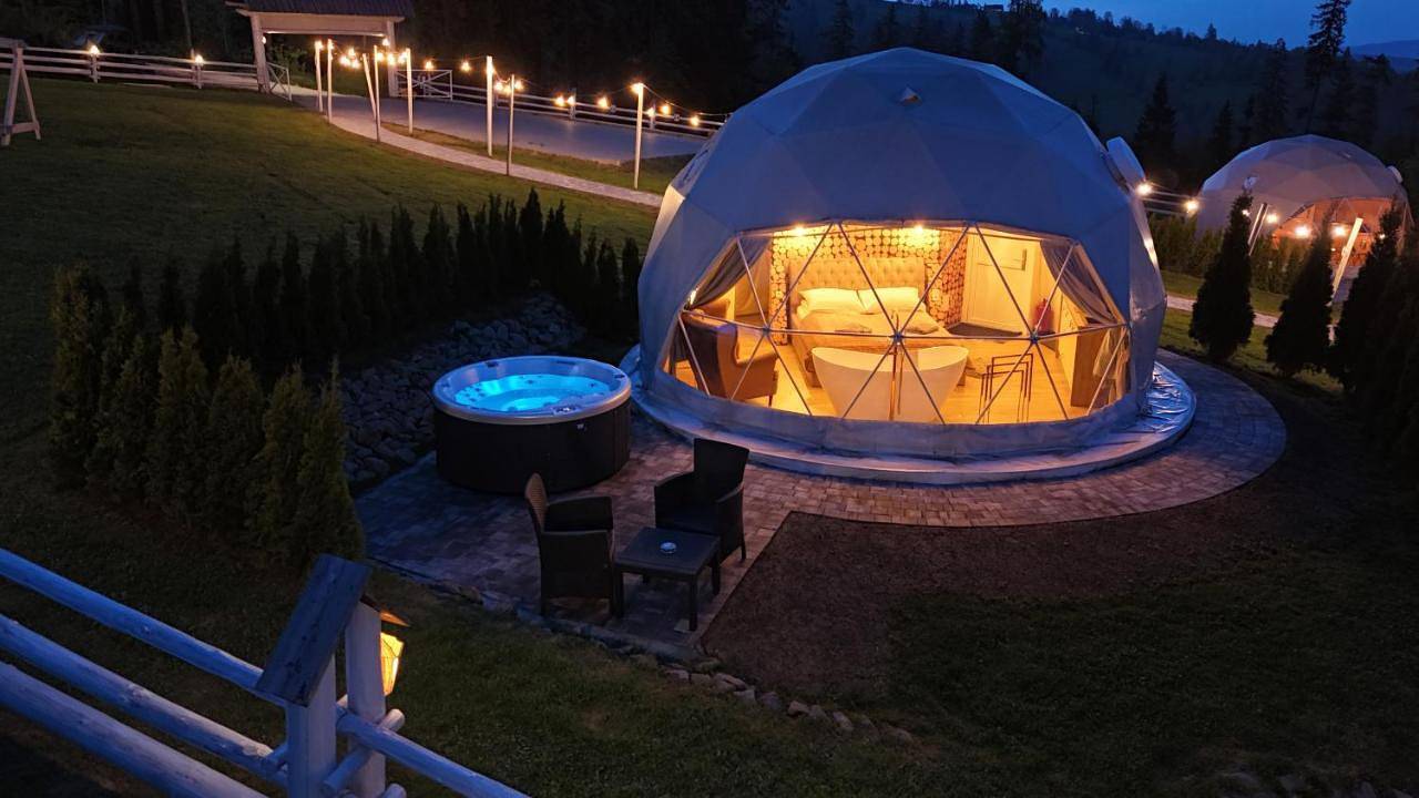 Mountain Glamp Zakopane - Jacuzzi - Widok na Góry in Poronin, Karpaty (Polska)