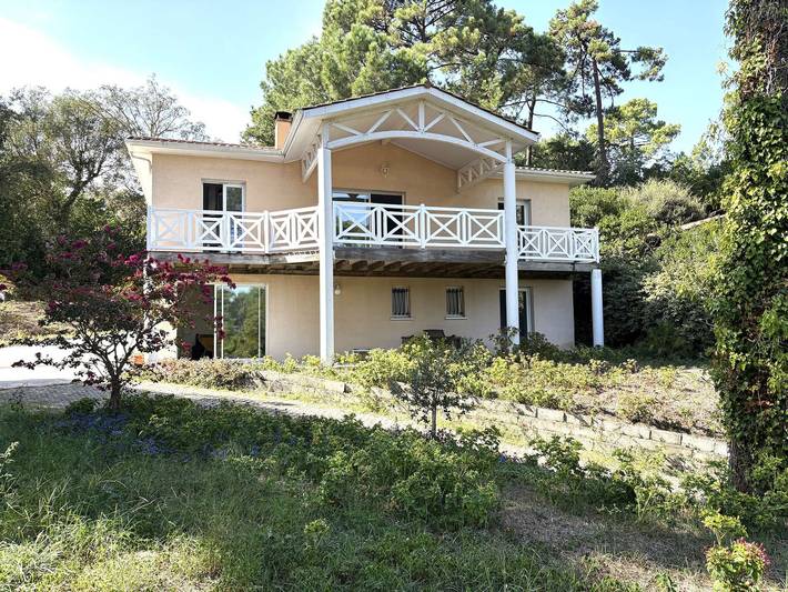 Villa for 10 people, with garden and terrace in Cap Ferret
