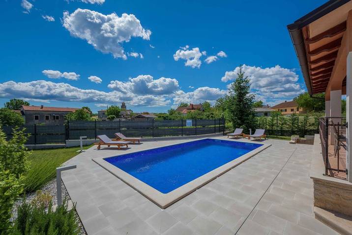 Location de vacances pour 6 personnes à Tinjan - 3