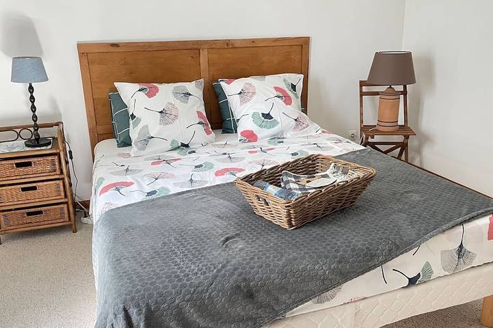 Location de vacances pour 9 personnes, avec jardin et jacuzzi à Nargis (actrice) - 2