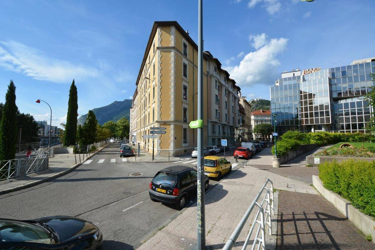 Hotel Lux in Grenoble, Isère
